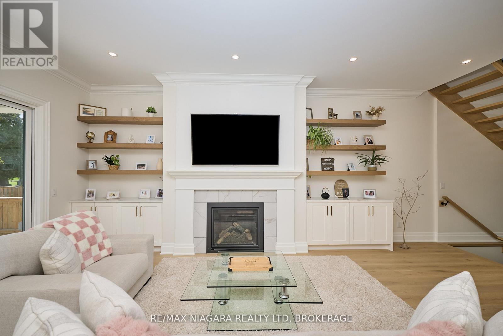 21 Ivy Crescent, Thorold, Ontario  L2V 0J9 - Photo 9 - X12684446
