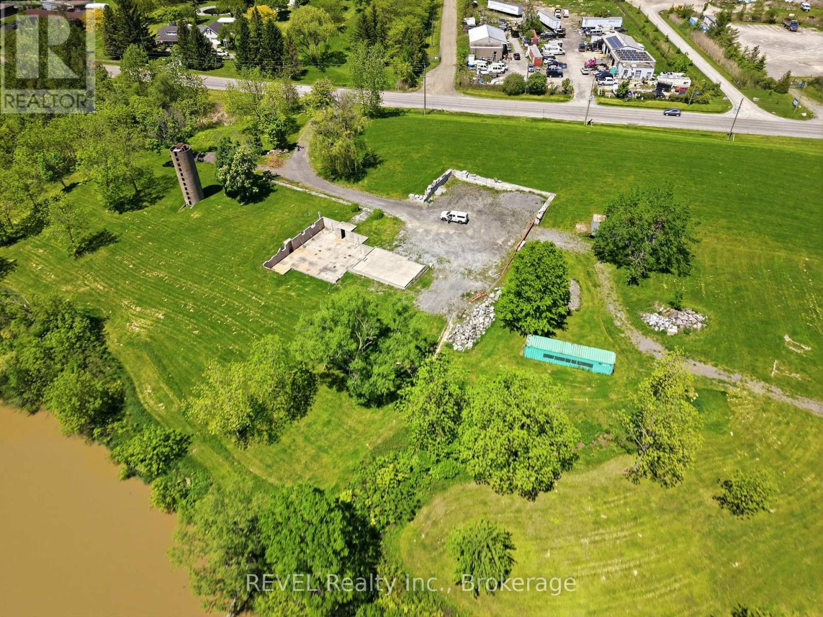 1373 Chippawa Creek Road, Thorold, Ontario  L0S 1K0 - Photo 17 - X12686384