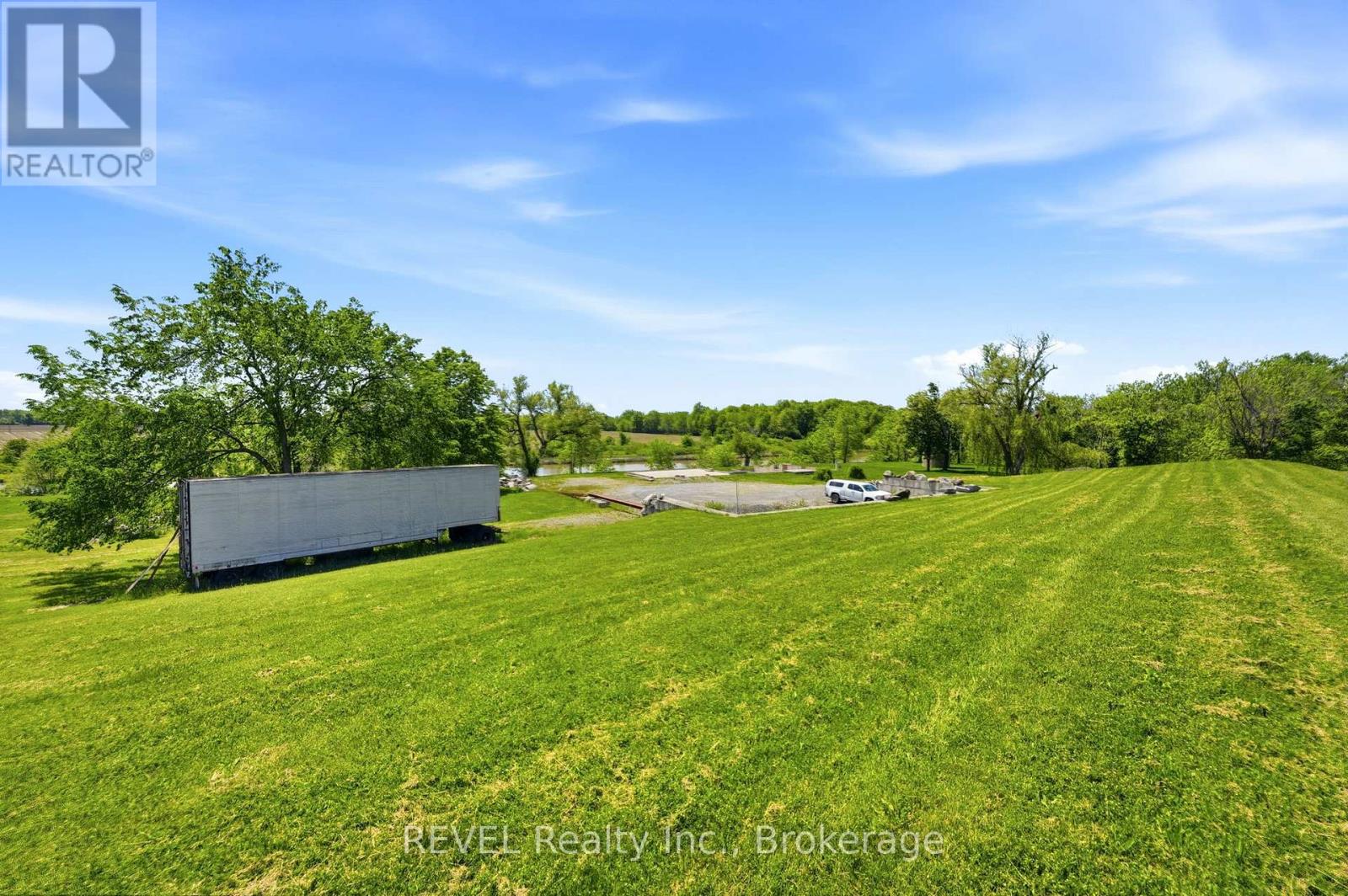 1373 Chippawa Creek Road, Thorold, Ontario  L0S 1K0 - Photo 5 - X12686384