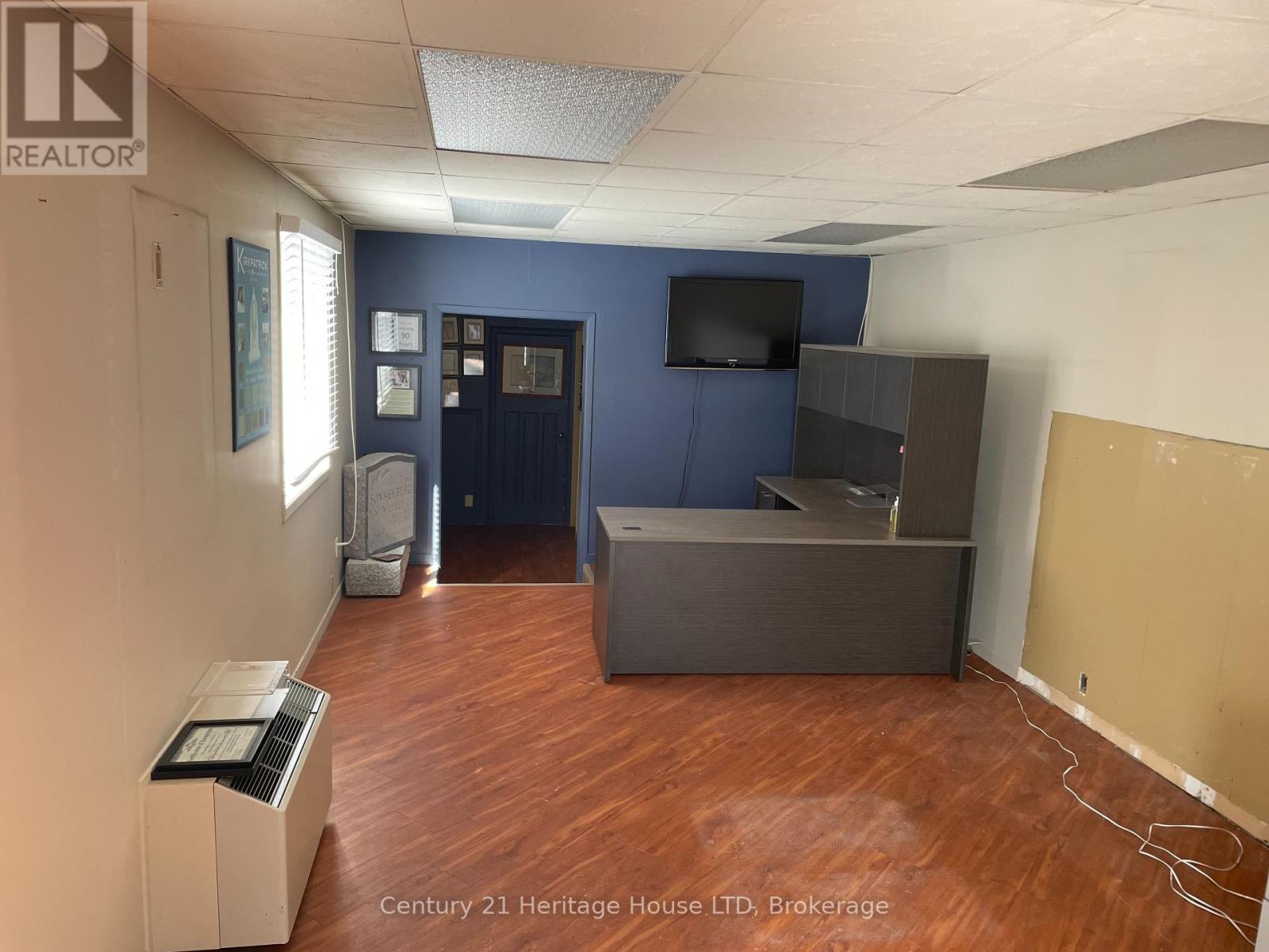 335 Queensway W S, Norfolk, Ontario  N3Y 2M9 - Photo 4 - X12687234