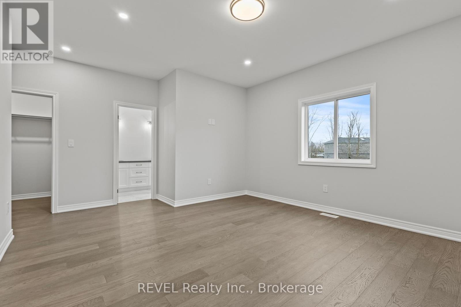 735 Dominion Road, Fort Erie, Ontario  L2A 1G9 - Photo 15 - X12688024