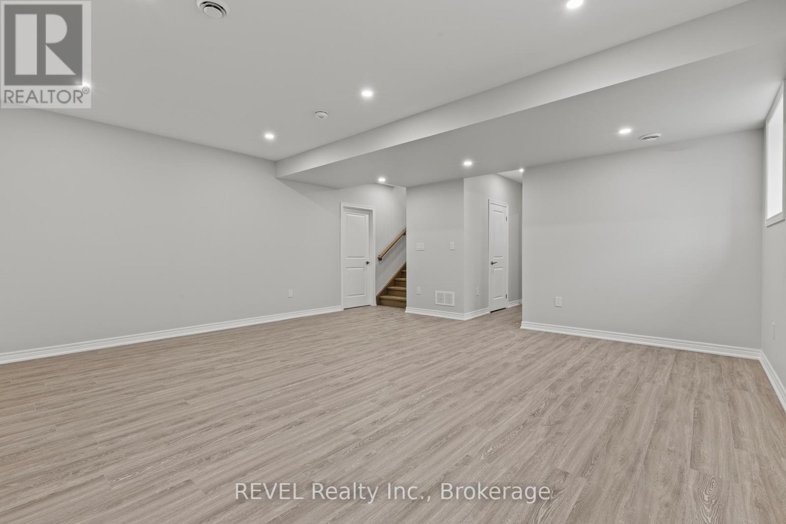 735 Dominion Road, Fort Erie, Ontario  L2A 1G9 - Photo 21 - X12688024