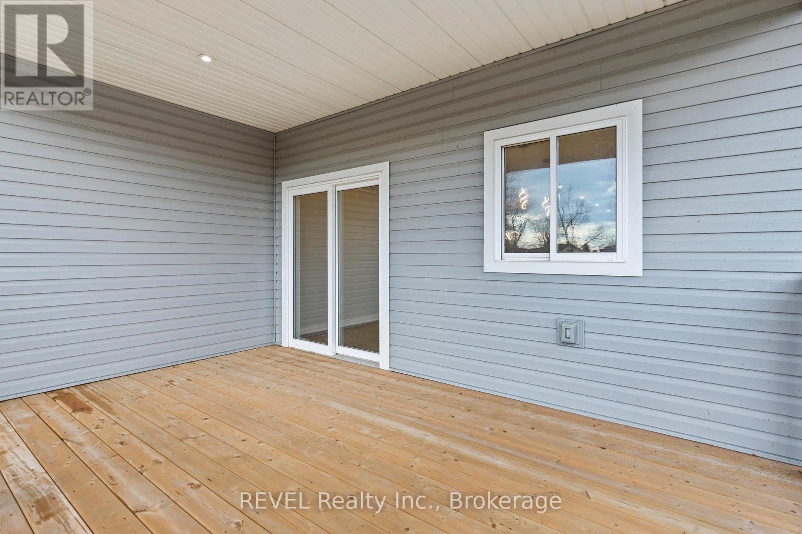 735 Dominion Road, Fort Erie, Ontario  L2A 1G9 - Photo 28 - X12688024