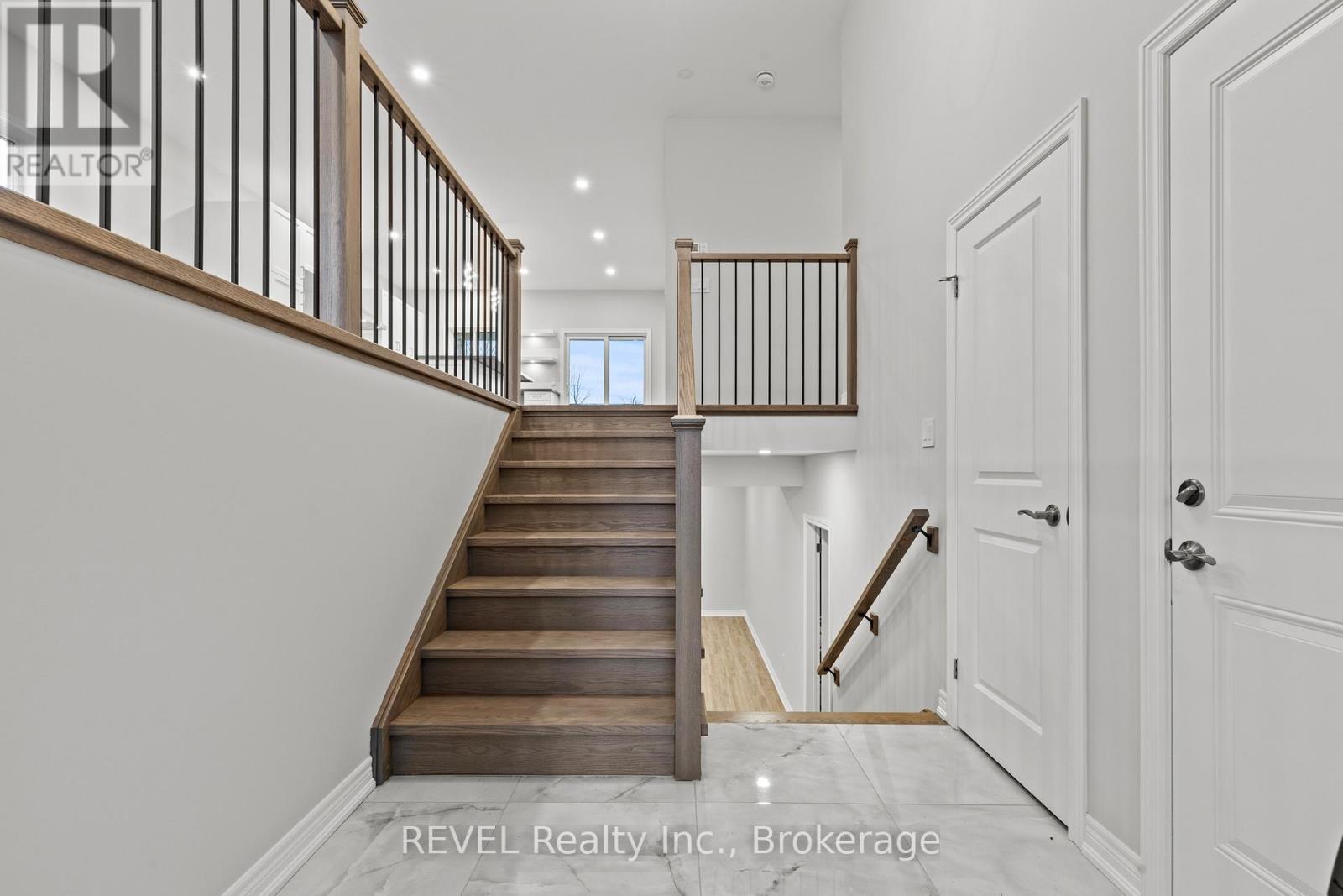 735 Dominion Road, Fort Erie, Ontario  L2A 1G9 - Photo 6 - X12688024