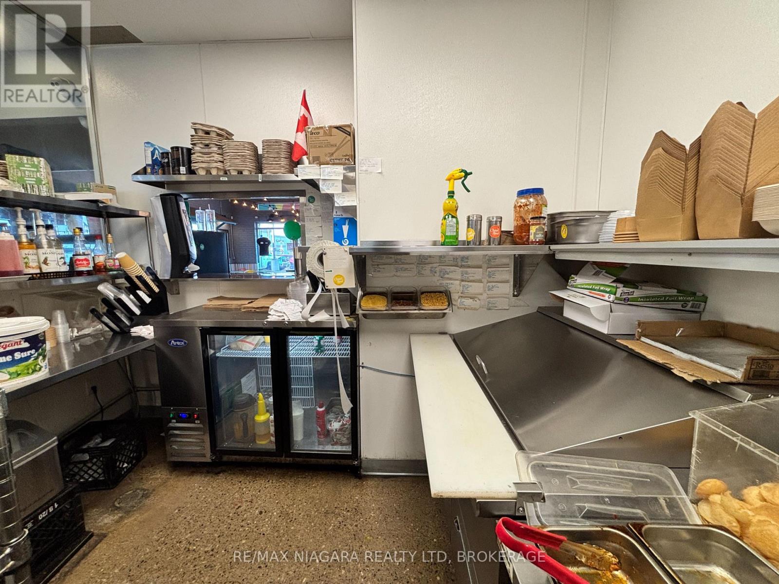 Unit #4 - 1356 South Service Road S, Hamilton, Ontario  L8E 5C5 - Photo 17 - X12691592