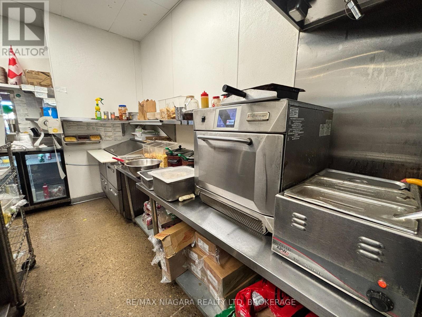 Unit #4 - 1356 South Service Road S, Hamilton, Ontario  L8E 5C5 - Photo 19 - X12691592