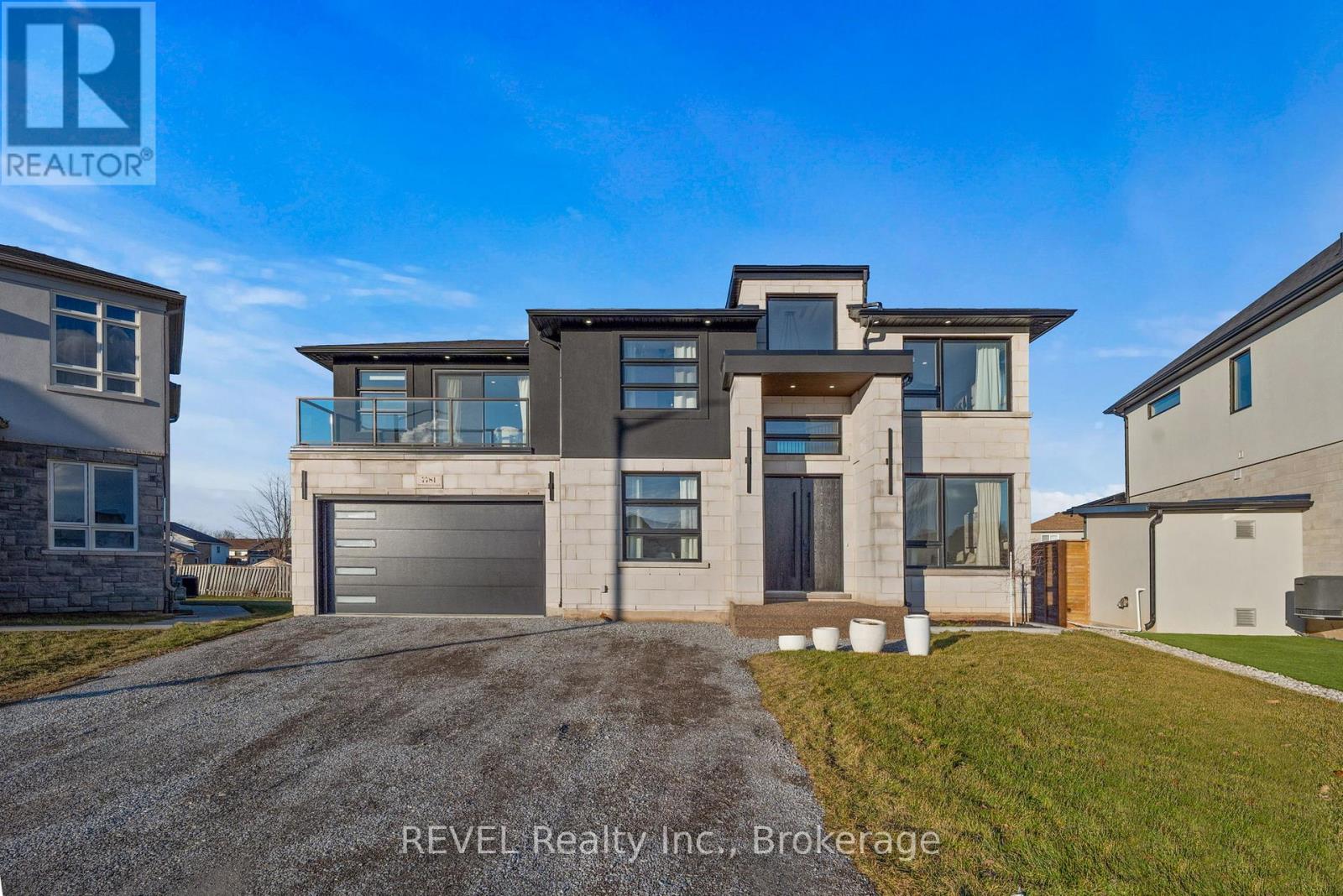 7781 SECRETARIAT COURT, Niagara Falls, Ontario