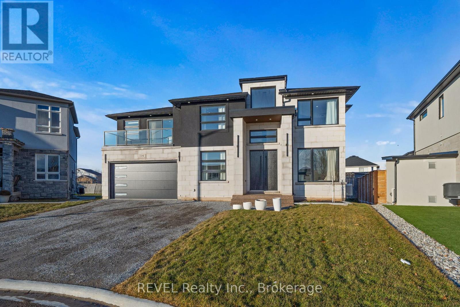 7781 Secretariat Court, Niagara Falls, Ontario  L2H 3V3 - Photo 2 - X12695058