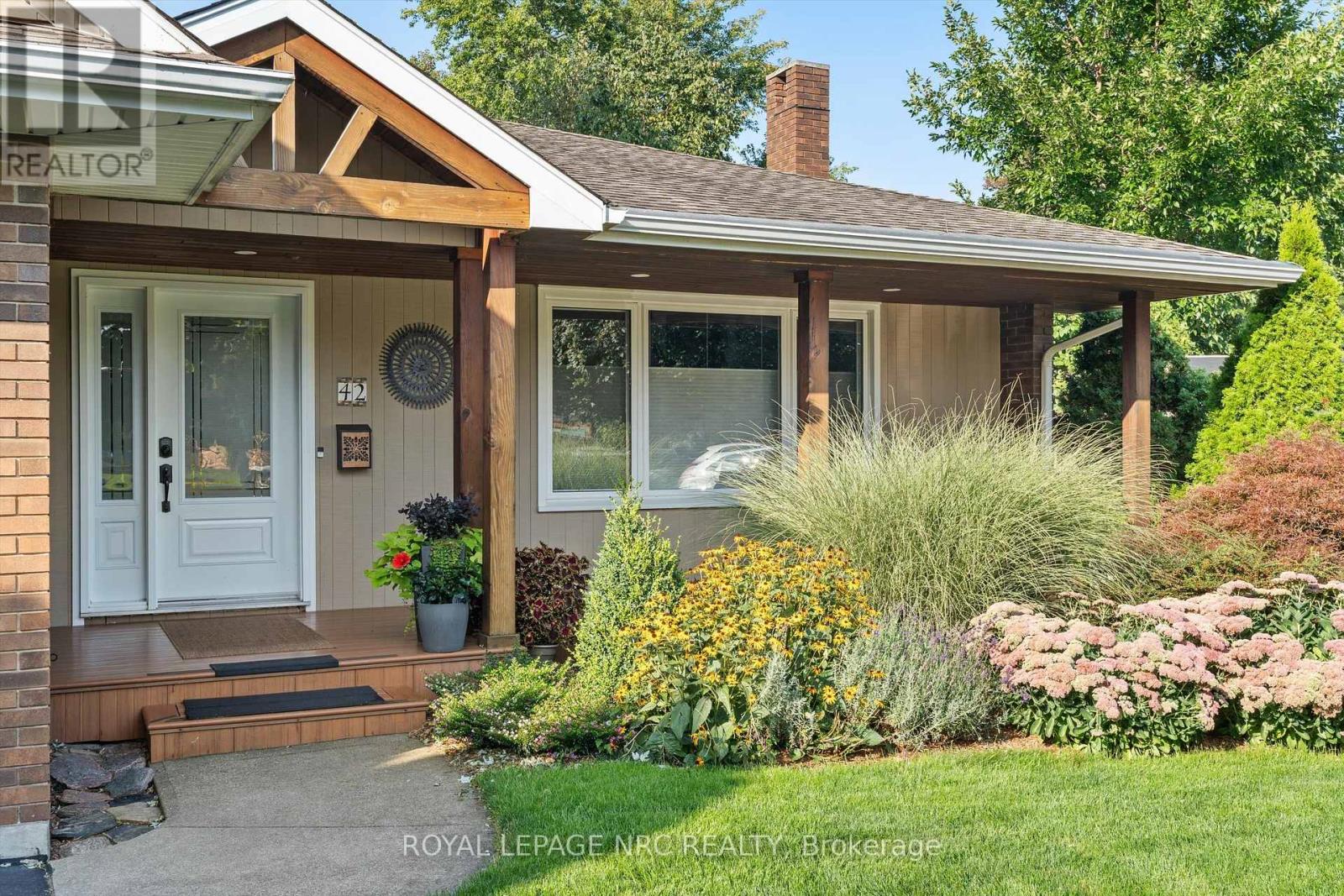 42 The Cedars, St. Catharines, Ontario  L2M 6M8 - Photo 4 - X12698630