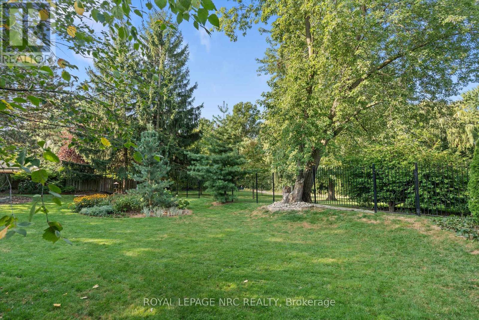 42 The Cedars, St. Catharines, Ontario  L2M 6M8 - Photo 44 - X12698630