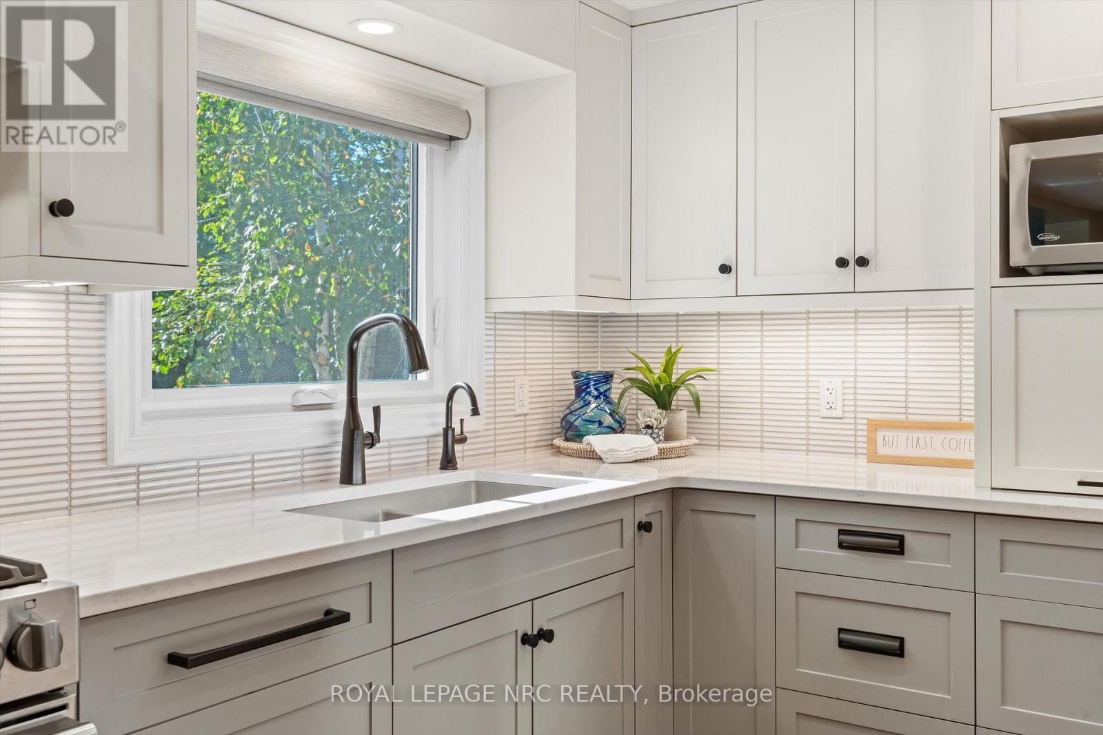 42 The Cedars, St. Catharines, Ontario  L2M 6M8 - Photo 8 - X12698630