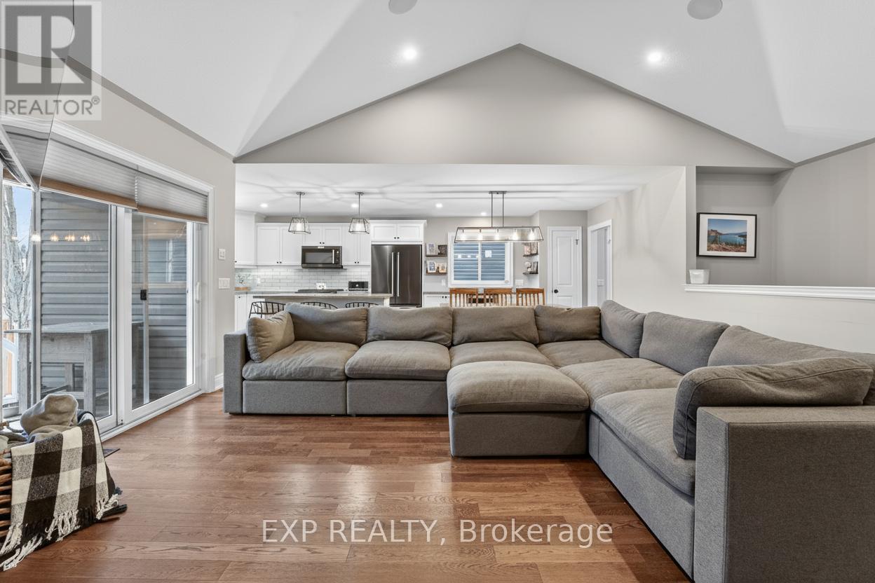 4032 Village Creek Drive, Fort Erie, Ontario  L0S 1S0 - Photo 12 - X12698712