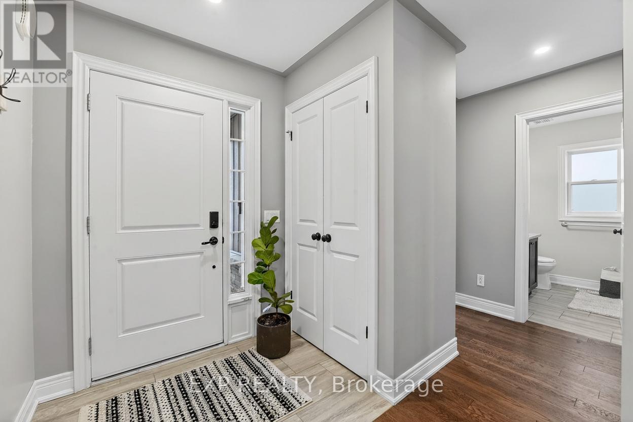 4032 Village Creek Drive, Fort Erie, Ontario  L0S 1S0 - Photo 6 - X12698712