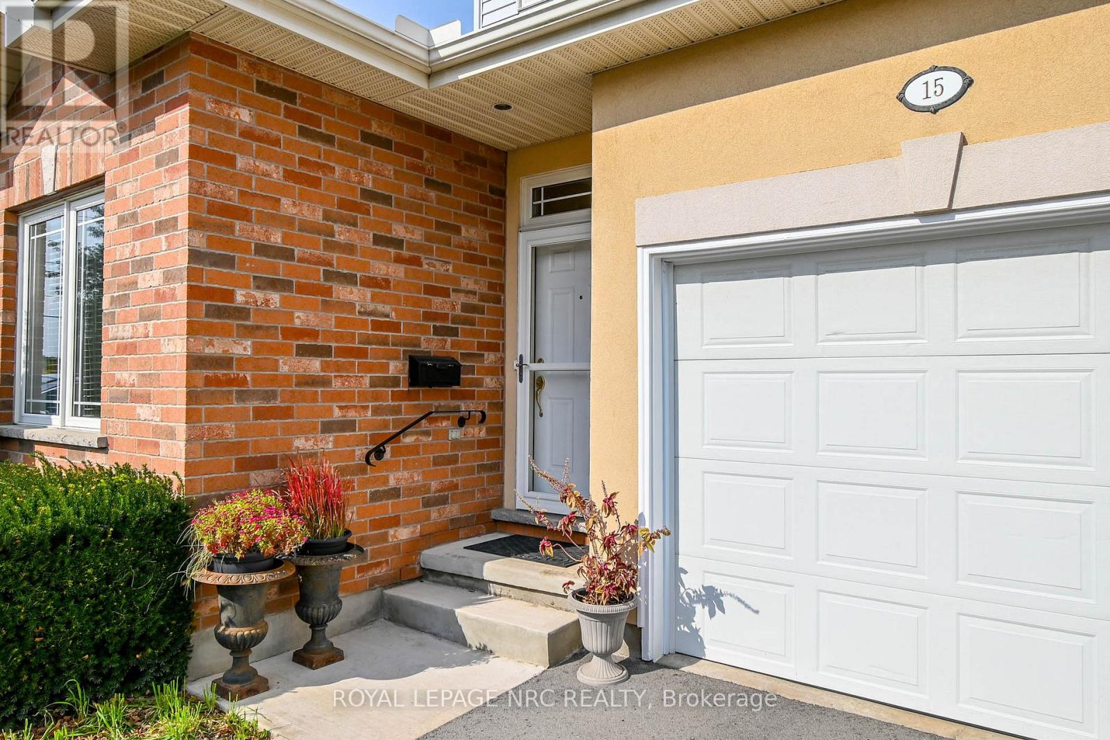 15 - 4300 Kalar Road, Niagara Falls, Ontario  L2H 1S8 - Photo 2 - X12700460