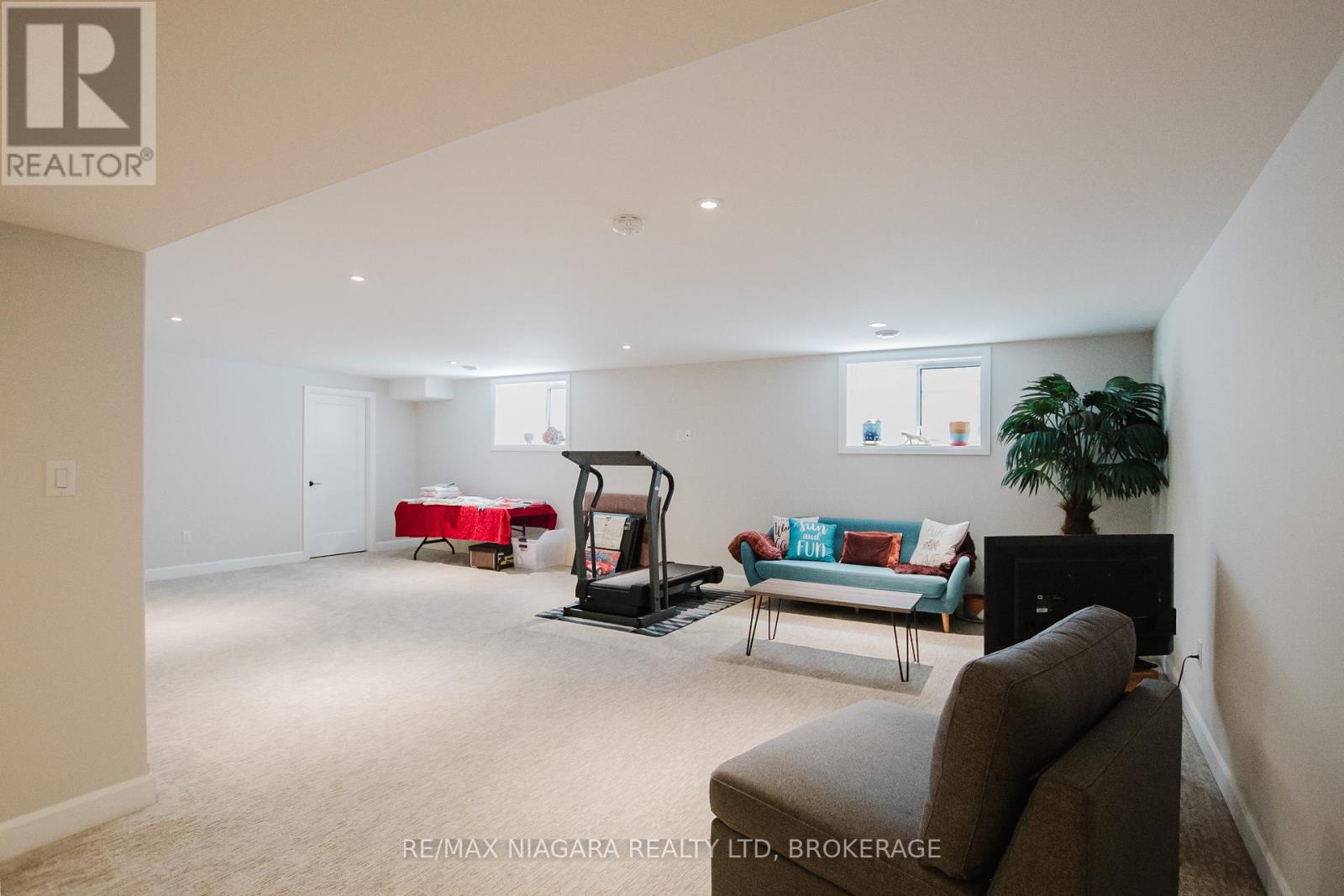 3376 Whispering Woods Trail, Fort Erie, Ontario  L0S 1N0 - Photo 26 - X12700650