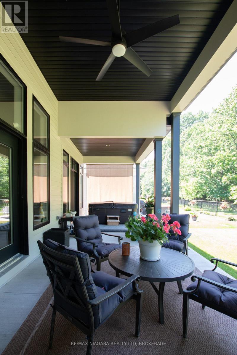 3376 Whispering Woods Trail, Fort Erie, Ontario  L0S 1N0 - Photo 34 - X12700650