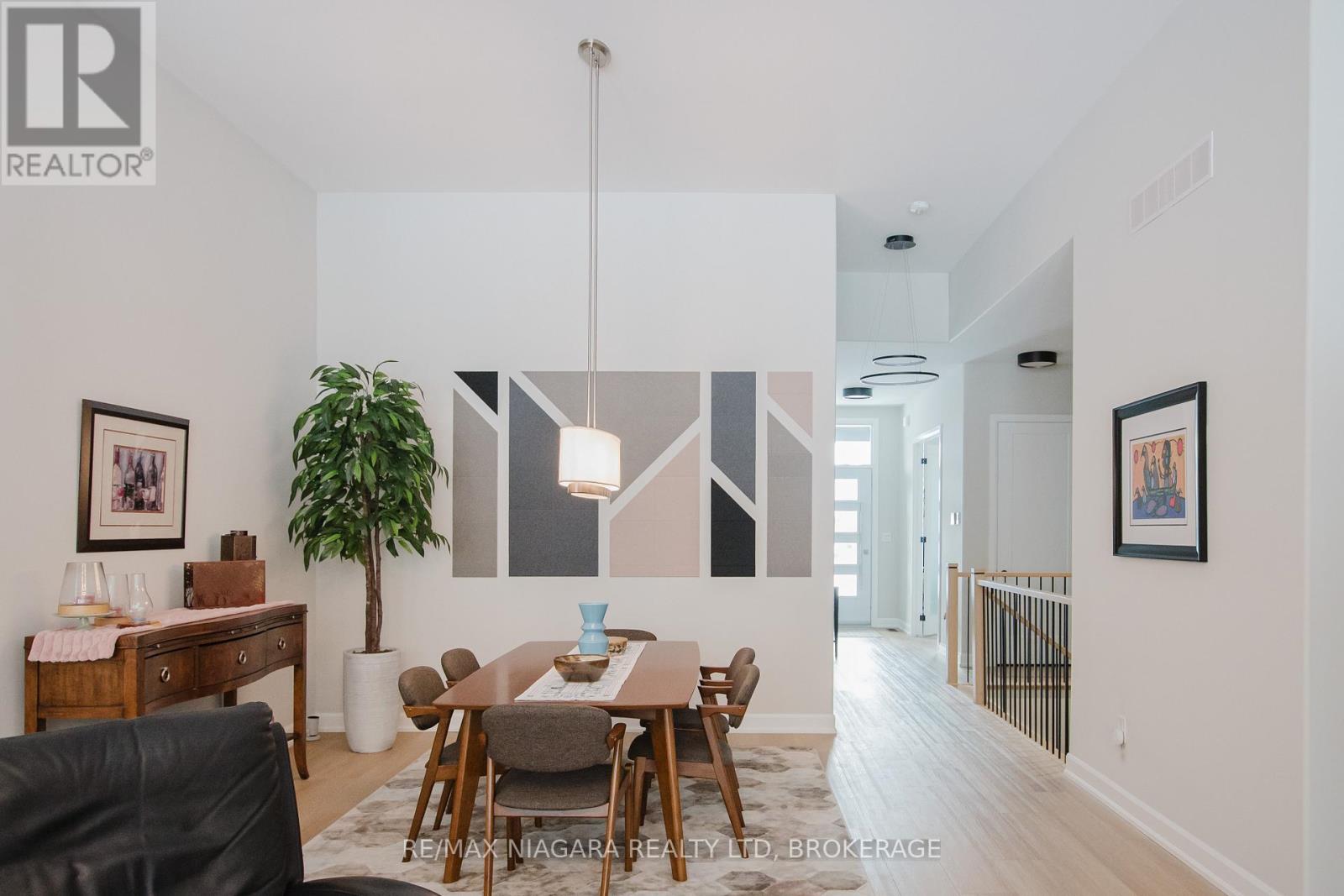 3376 Whispering Woods Trail, Fort Erie, Ontario  L0S 1N0 - Photo 7 - X12700650