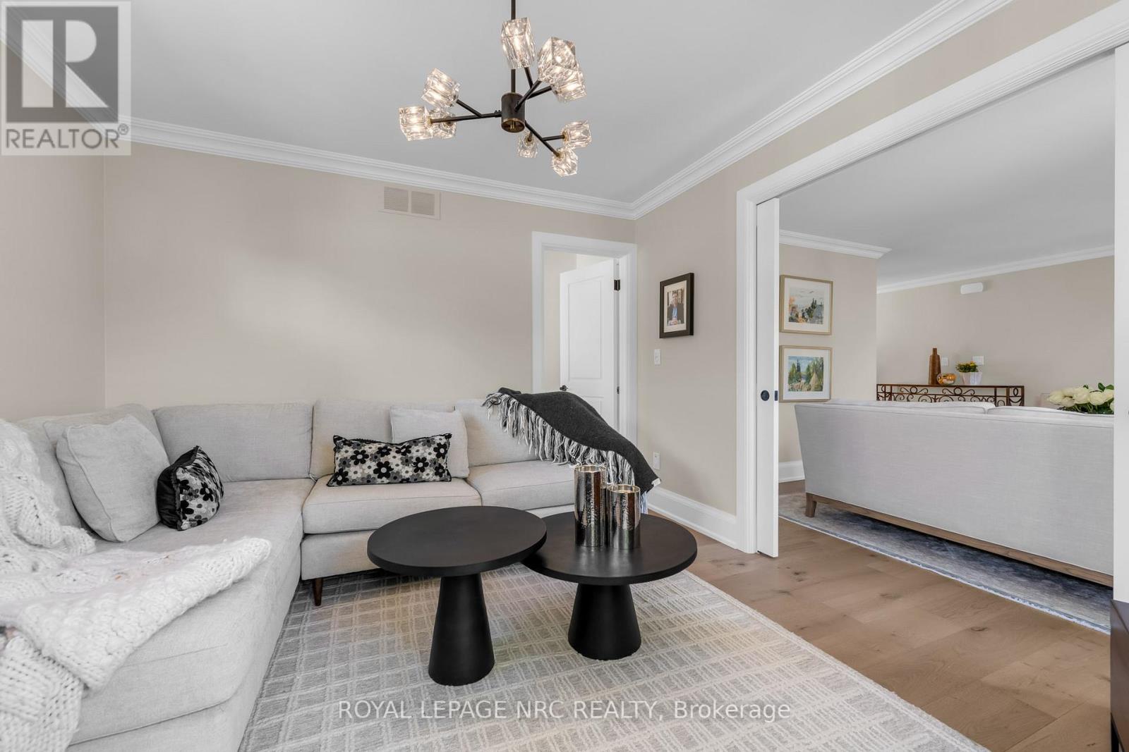 611 Victoria Street, Niagara-On-The-Lake, Ontario  L0S 1J0 - Photo 12 - X12701784