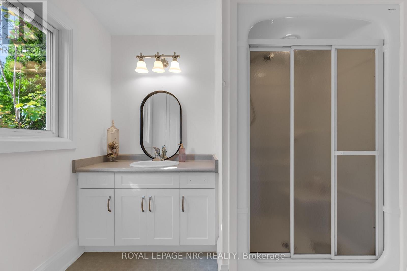 611 Victoria Street, Niagara-On-The-Lake, Ontario  L0S 1J0 - Photo 28 - X12701784