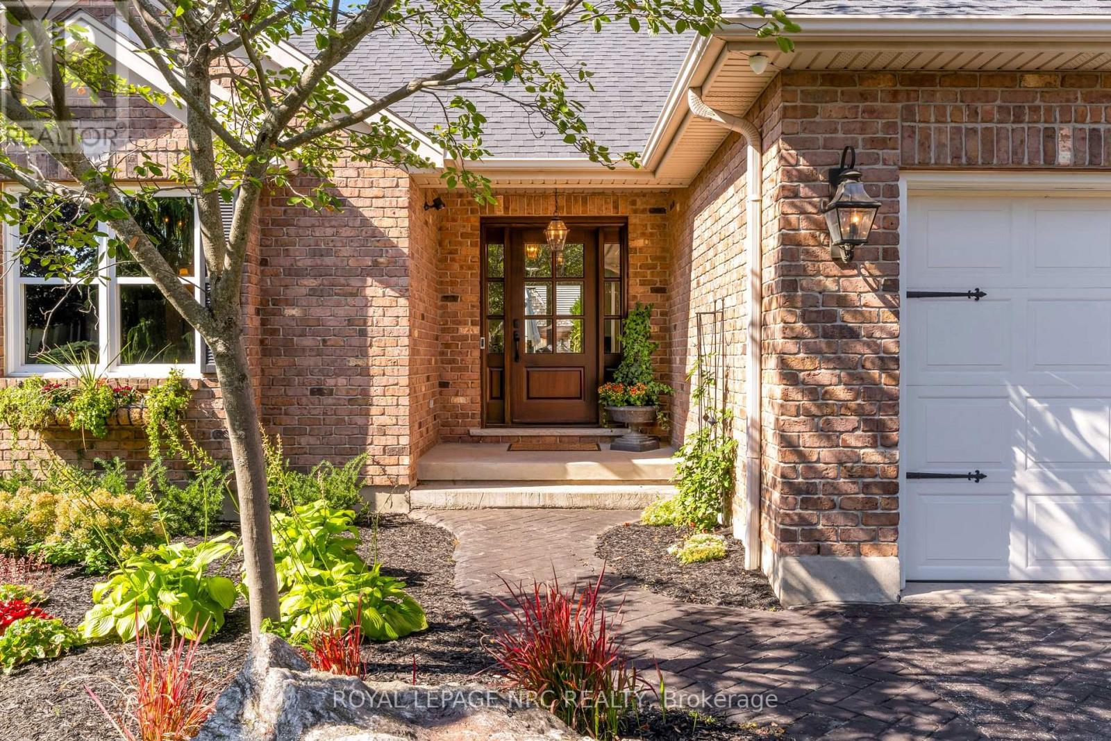 611 Victoria Street, Niagara-On-The-Lake, Ontario  L0S 1J0 - Photo 4 - X12701784