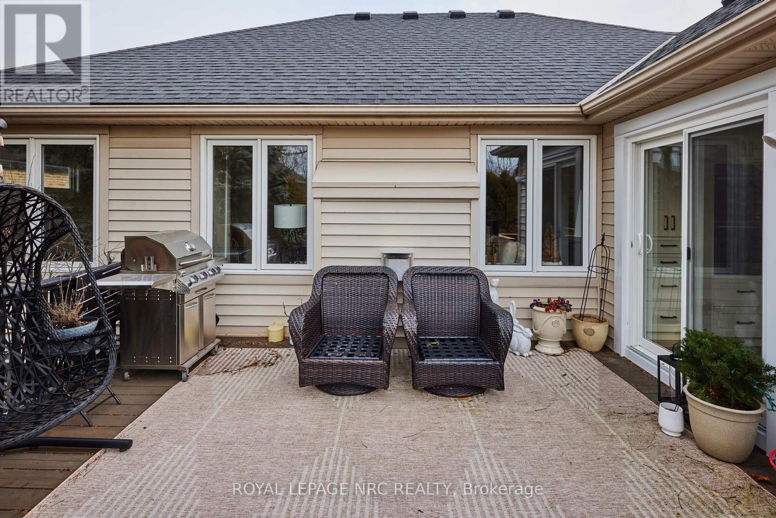 611 Victoria Street, Niagara-On-The-Lake, Ontario  L0S 1J0 - Photo 44 - X12701784