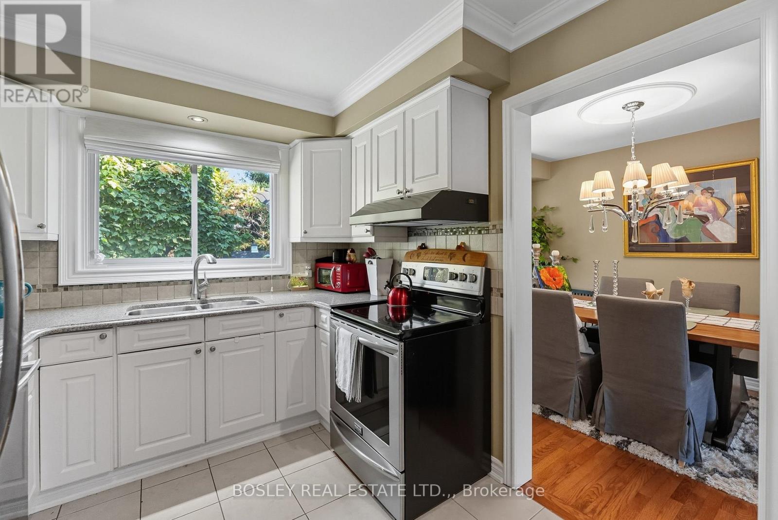 10 Northgate Circle, Niagara-On-The-Lake, Ontario  L0S 1J0 - Photo 9 - X12702928