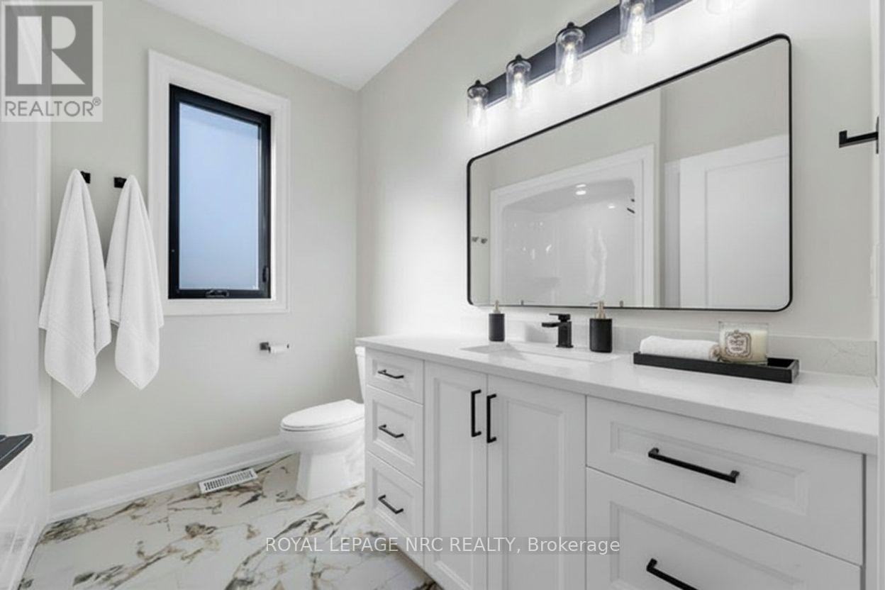 207 Forks Road, Welland, Ontario  L3B 6C5 - Photo 11 - X12704150