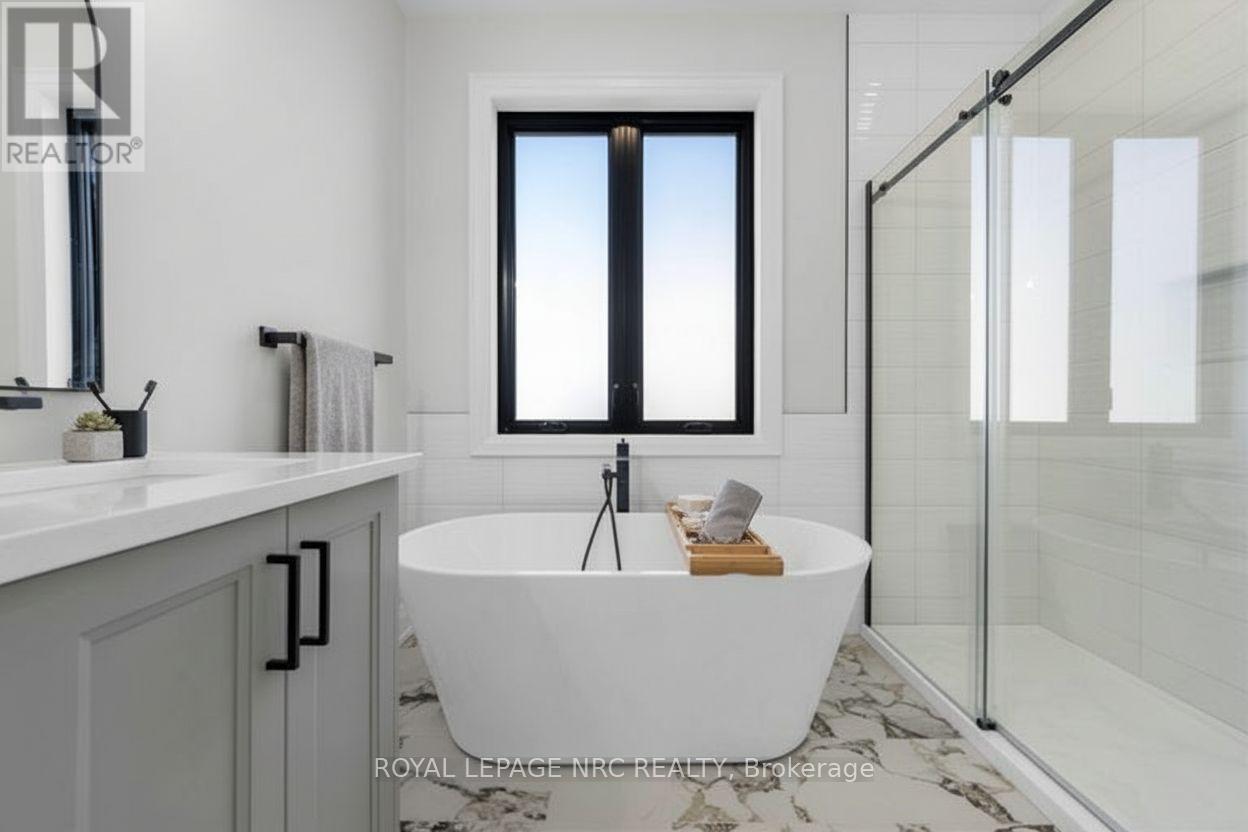 207 Forks Road, Welland, Ontario  L3B 6C5 - Photo 29 - X12704150