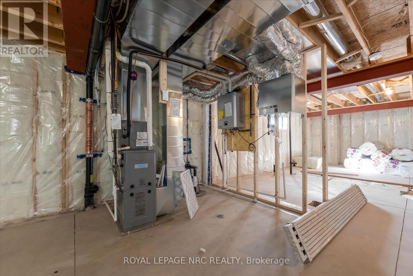 207 Forks Road, Welland, Ontario  L3B 6C5 - Photo 39 - X12704150