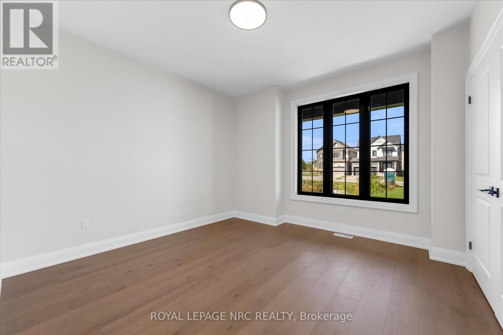 207 Forks Road, Welland, Ontario  L3B 6C5 - Photo 8 - X12704150