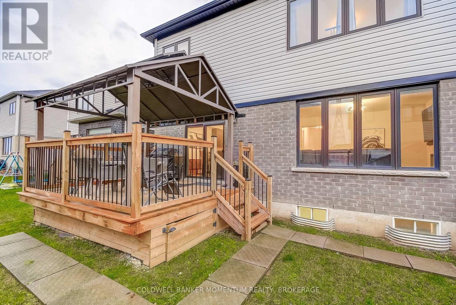 516 Barker Parkway, Thorold, Ontario  L2V 0K1 - Photo 42 - X12704686