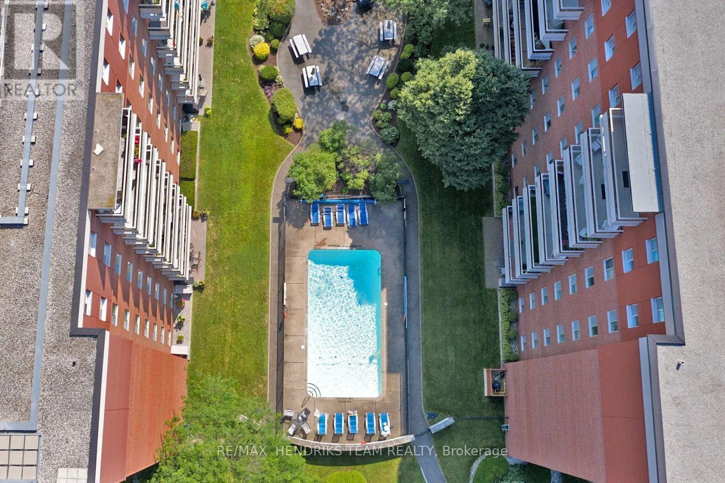 707 - 610 Lake Street, St. Catharines, Ontario  L2N 5T1 - Photo 14 - X12709530