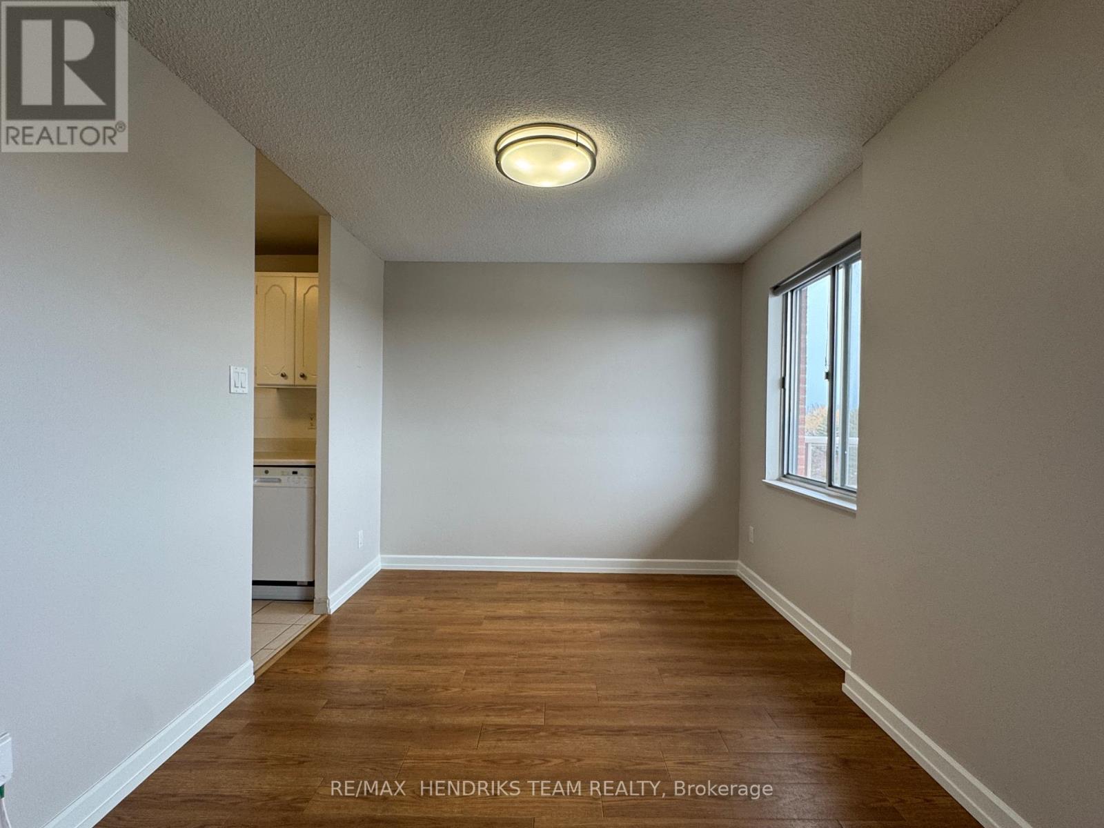 609 - 610 Lake Street, St. Catharines, Ontario  L2N 5T1 - Photo 6 - X12709532