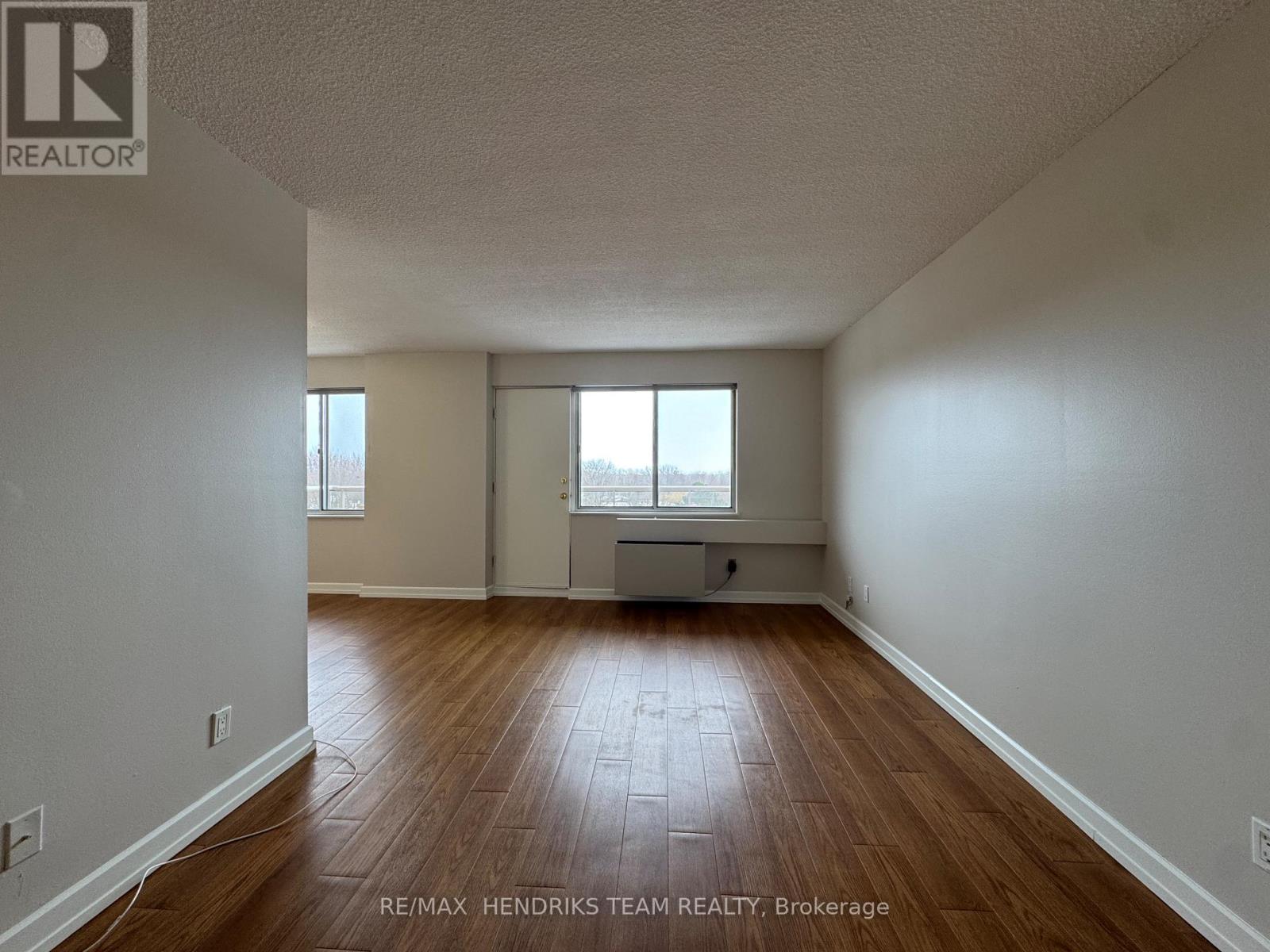 609 - 610 Lake Street, St. Catharines, Ontario  L2N 5T1 - Photo 7 - X12709532