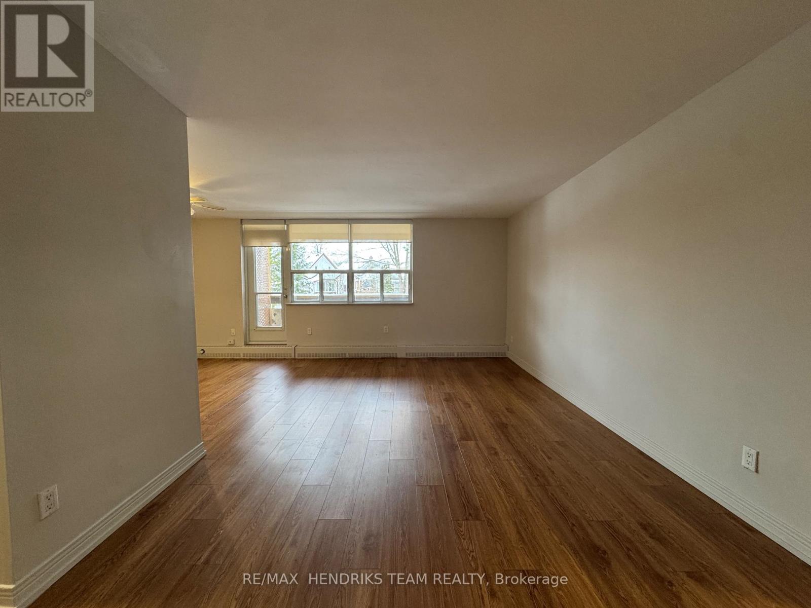 109 - 156 Fitch Street, Welland, Ontario  L3C 4V6 - Photo 6 - X12709534