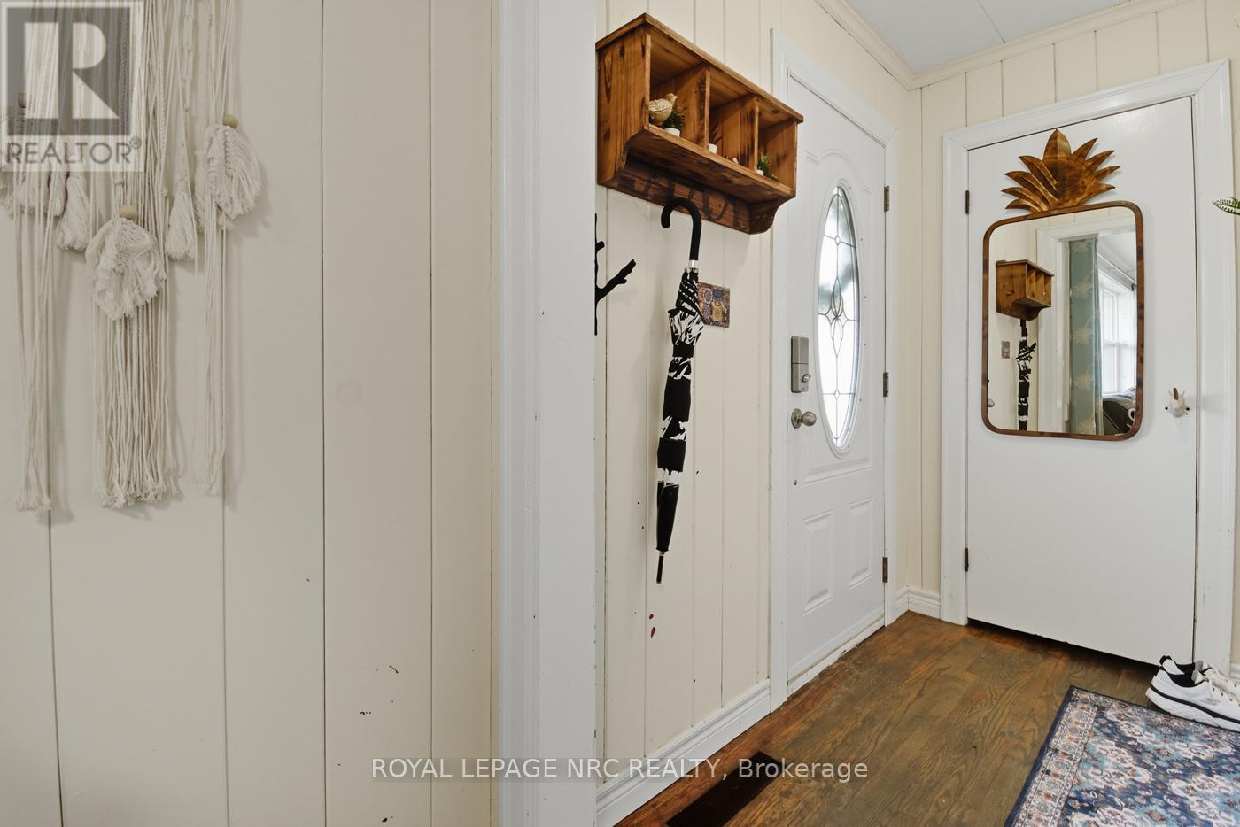 464 Gorham Road, Fort Erie, Ontario  L0S 1N0 - Photo 2 - X12714042