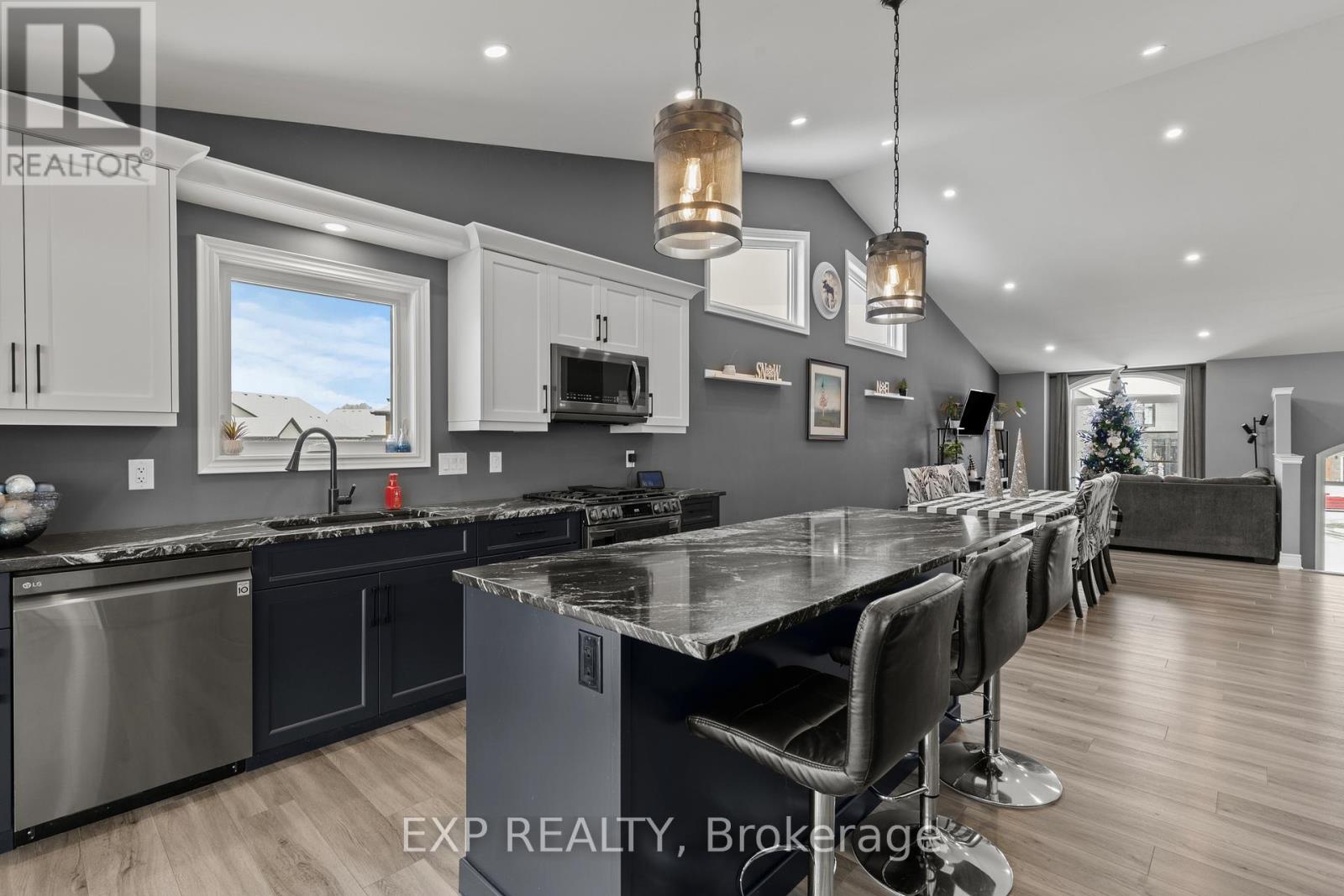 2756 Arrowsmith Court, Fort Erie, Ontario  L0S 1S0 - Photo 20 - X12716042