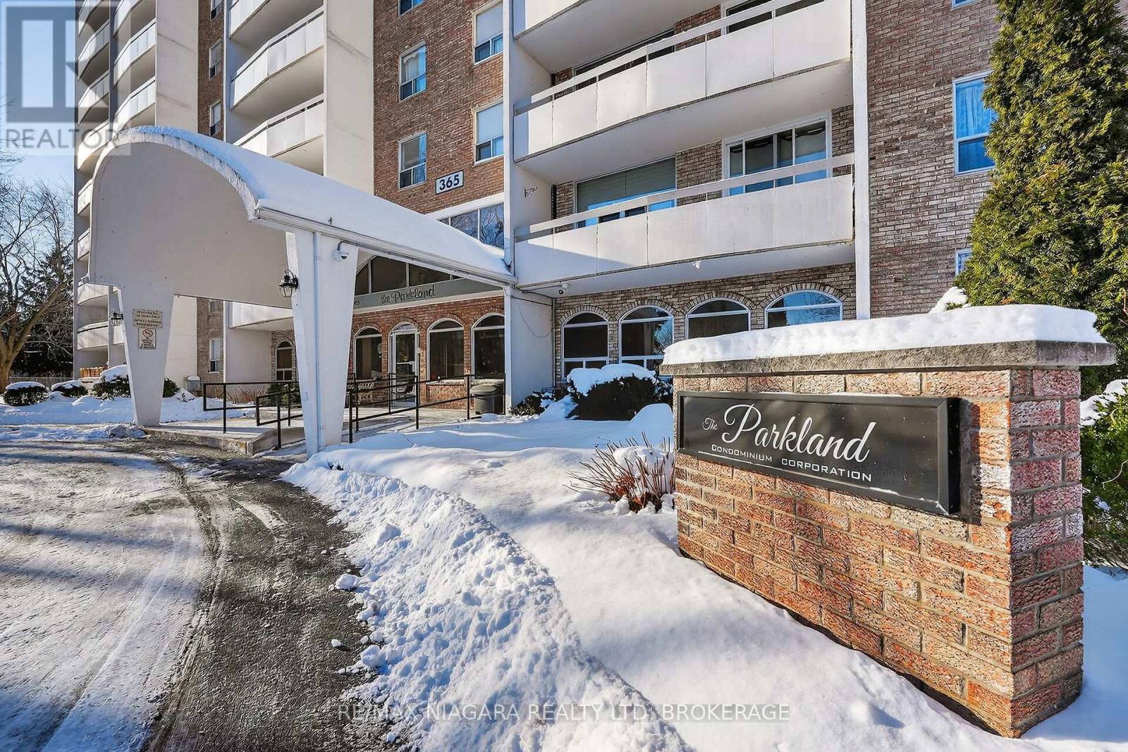 1003 - 365 Geneva Street, St. Catharines, Ontario  L2N 5S7 - Photo 2 - X12716520