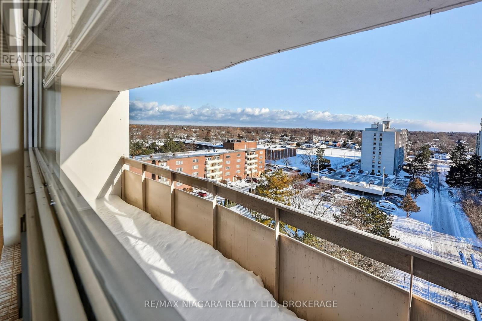 1003 - 365 Geneva Street, St. Catharines, Ontario  L2N 5S7 - Photo 8 - X12716520