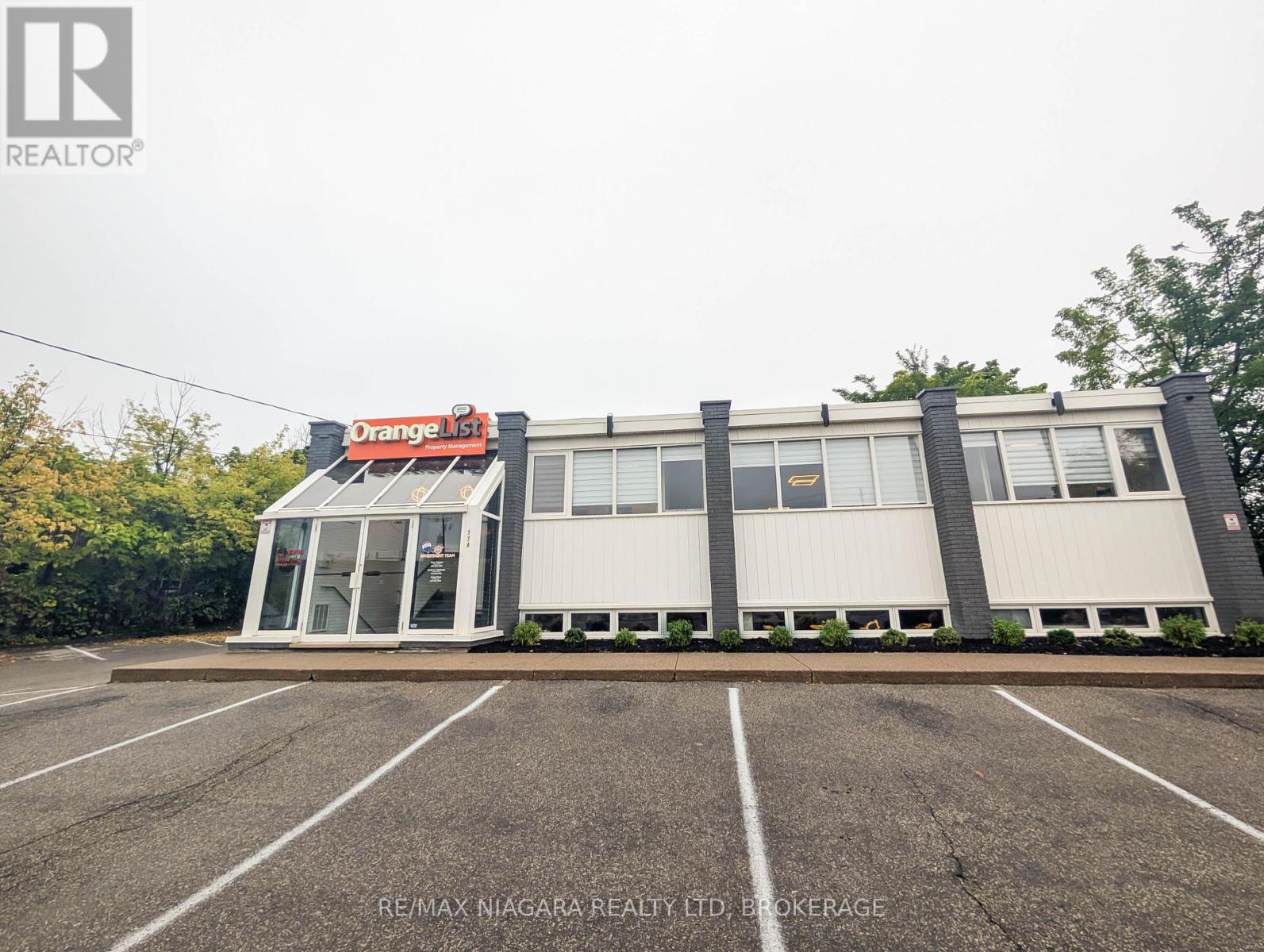 LOWER - 174 EASTCHESTER AVENUE, St. Catharines, Ontario