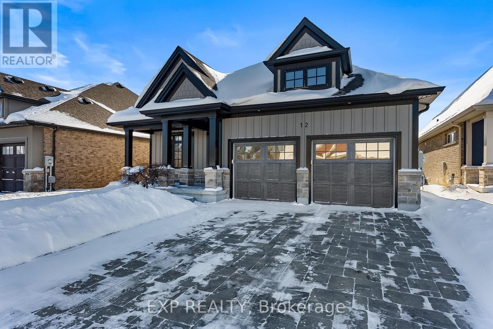 12 Rosewood Crescent, Pelham, Ontario  L0S 1E6 - Photo 3 - X12719250