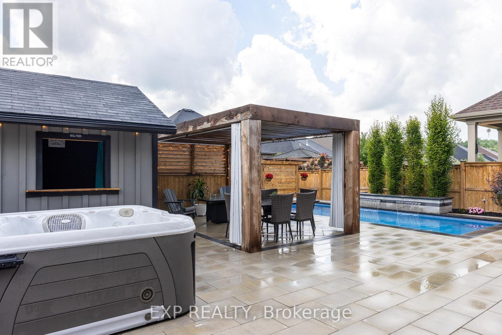 12 Rosewood Crescent, Pelham, Ontario  L0S 1E6 - Photo 44 - X12719250