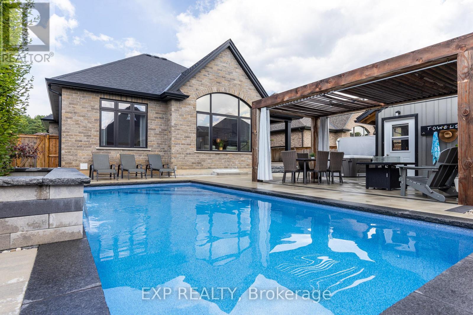 12 Rosewood Crescent, Pelham, Ontario  L0S 1E6 - Photo 45 - X12719250