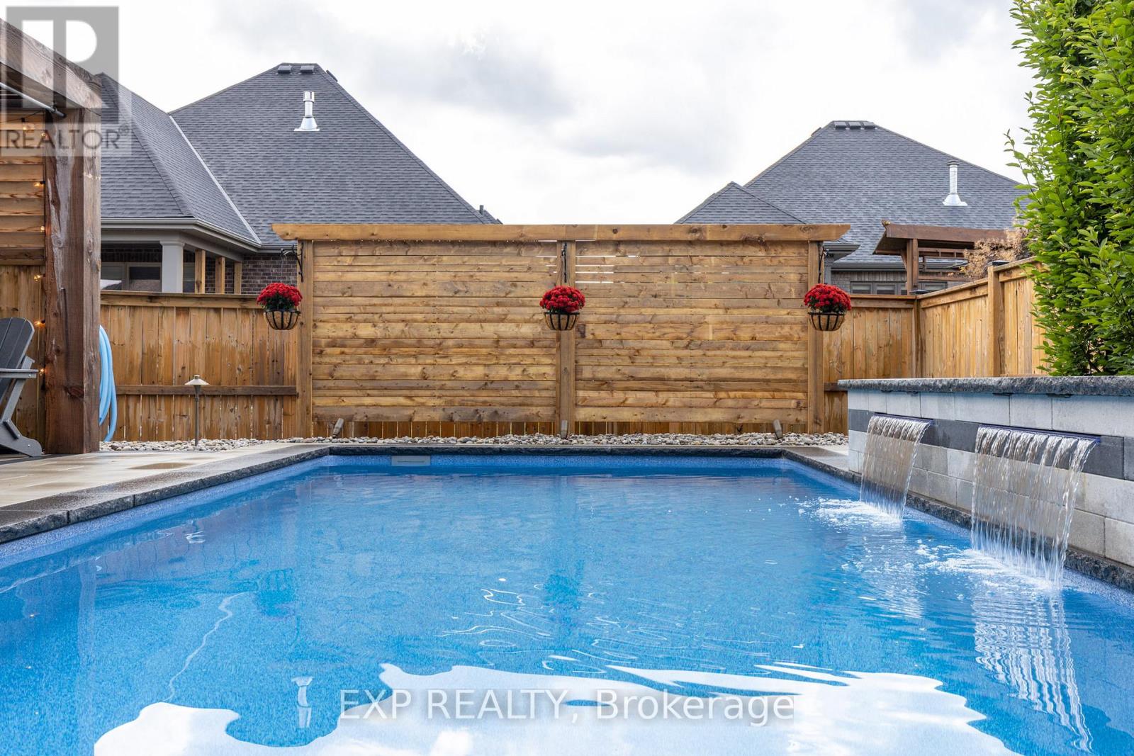 12 Rosewood Crescent, Pelham, Ontario  L0S 1E6 - Photo 47 - X12719250