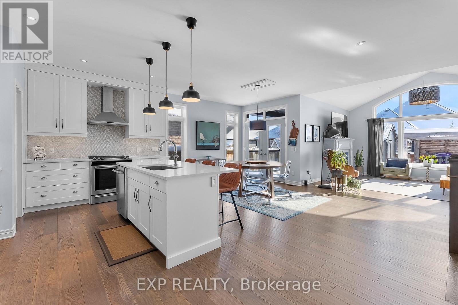 12 Rosewood Crescent, Pelham, Ontario  L0S 1E6 - Photo 7 - X12719250