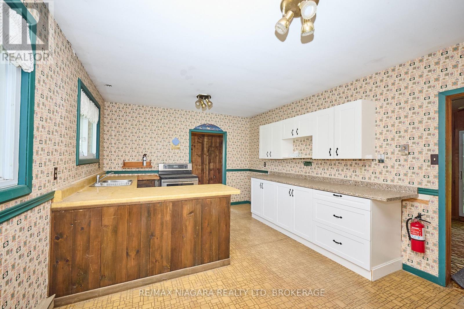 32626 Clarendon Street W, Wainfleet, Ontario  L0S 1V0 - Photo 35 - X12719540