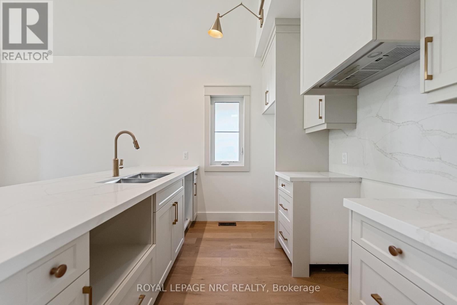 4058 Glenspring Road, Fort Erie, Ontario  L0S 1B0 - Photo 12 - X12722926