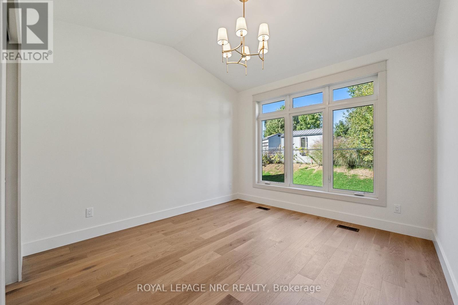 4058 Glenspring Road, Fort Erie, Ontario  L0S 1B0 - Photo 22 - X12722926