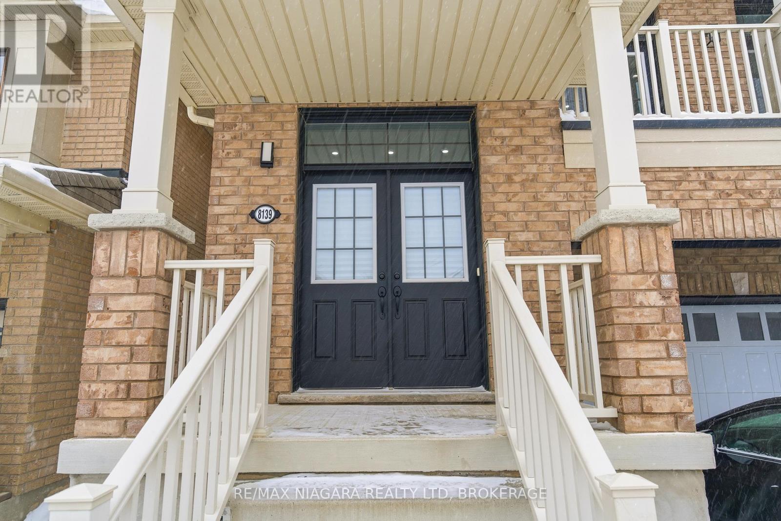 8139 Buckeye Crescent, Niagara Falls, Ontario  L2H 2Y6 - Photo 2 - X12725792
