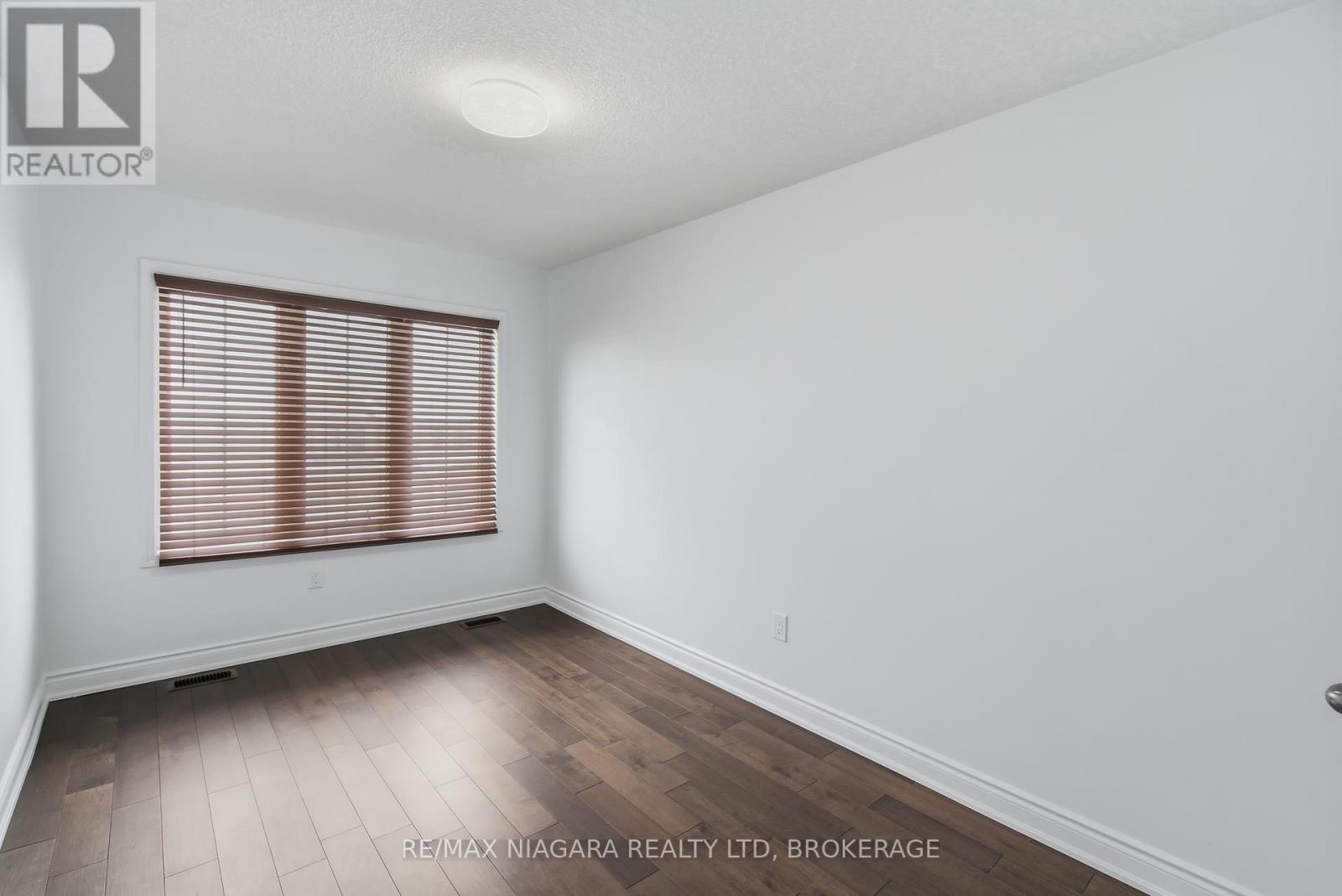 8139 Buckeye Crescent, Niagara Falls, Ontario  L2H 2Y6 - Photo 24 - X12725792